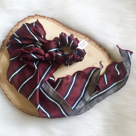 NWT Free People Autumn Scarf Pony in Wine - Picture 6 of 8